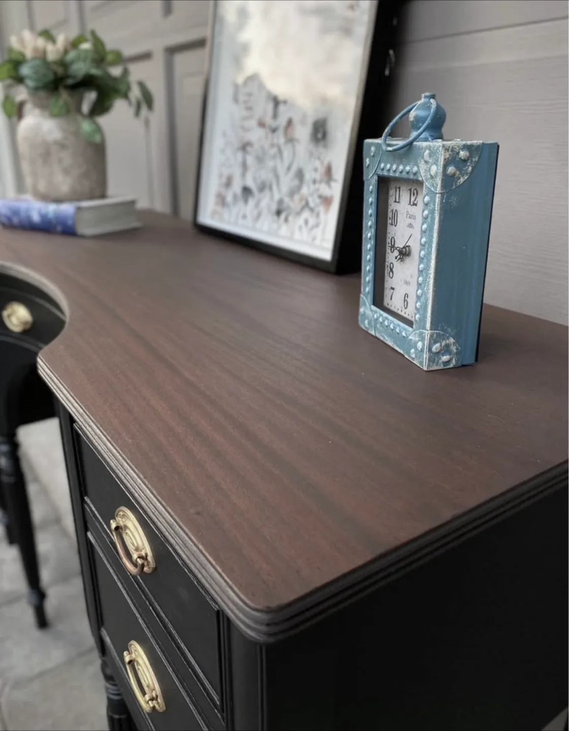 ✨Vintage MCM Desk ✨ image indicator(3)