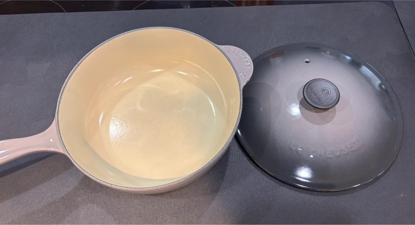 Le Creuset Saucepan with Lid - Oyster - photo 2
