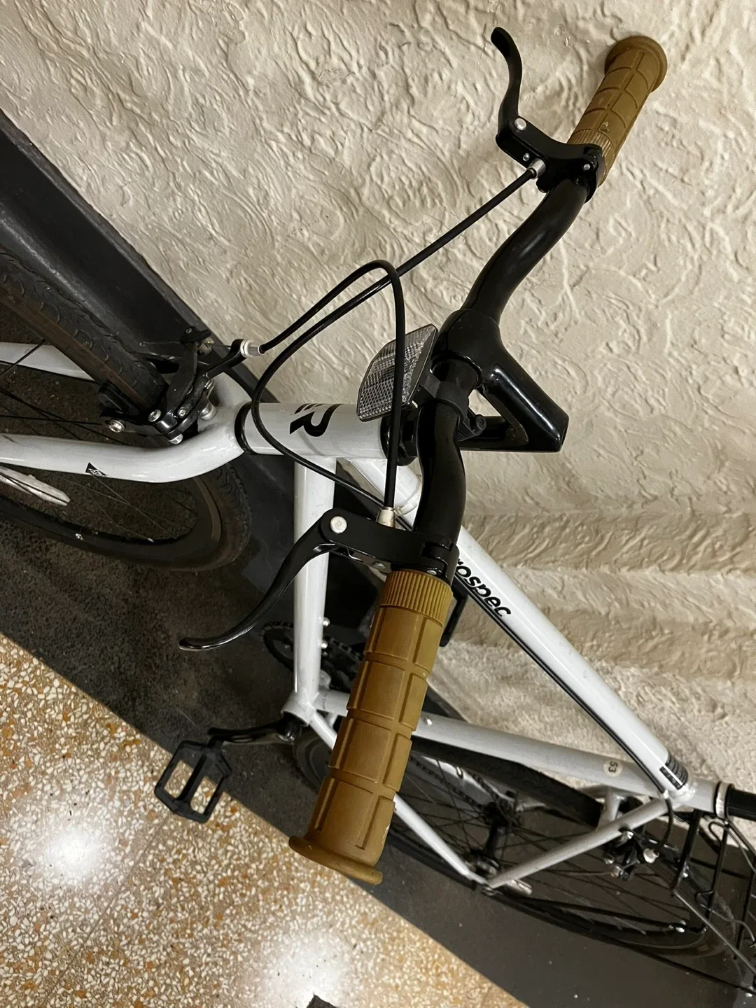 Retrospec Harper Single-Speed Bike image indicator(8)