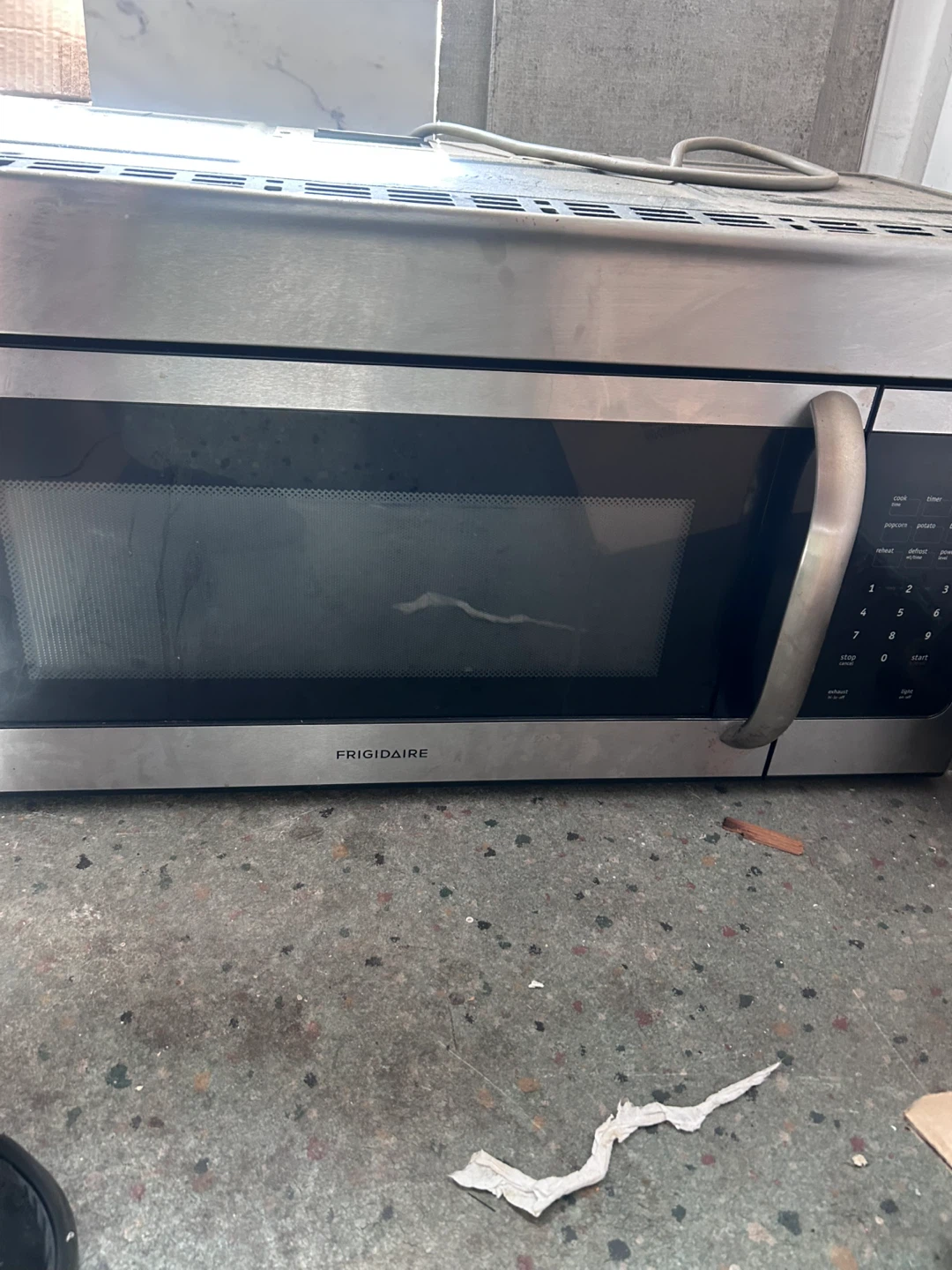 Frigidaire Microwave Oven FFMV164LSA - photo 4