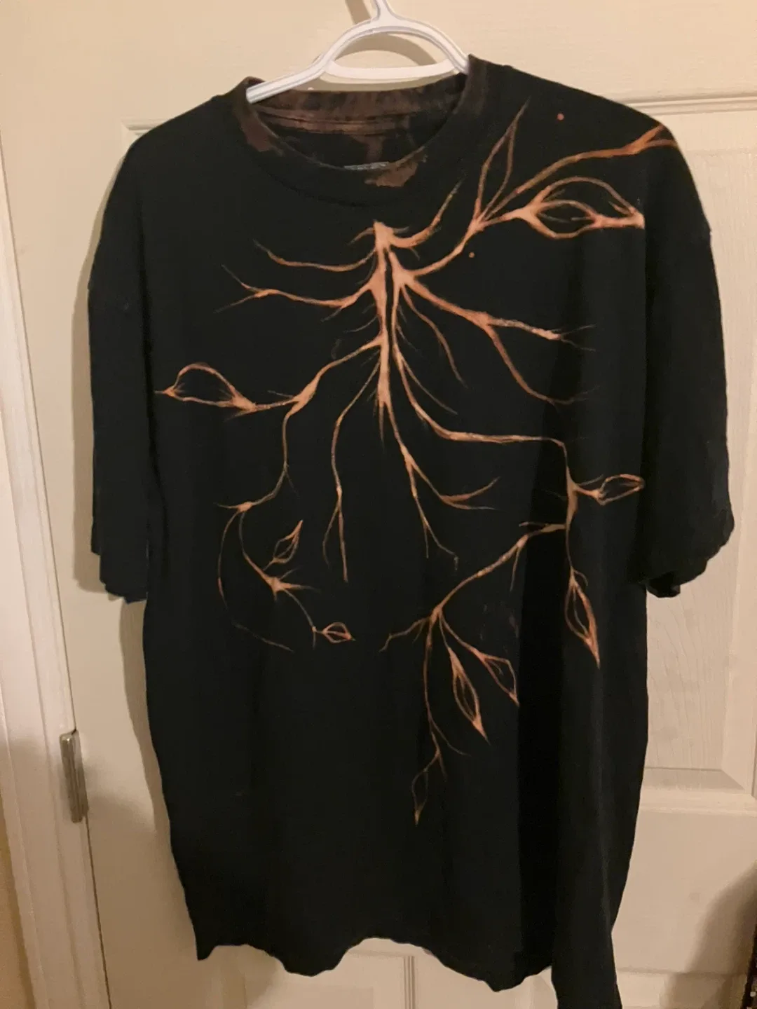 bleach-painted  shirt with unique leaf pattern image indicator(2)