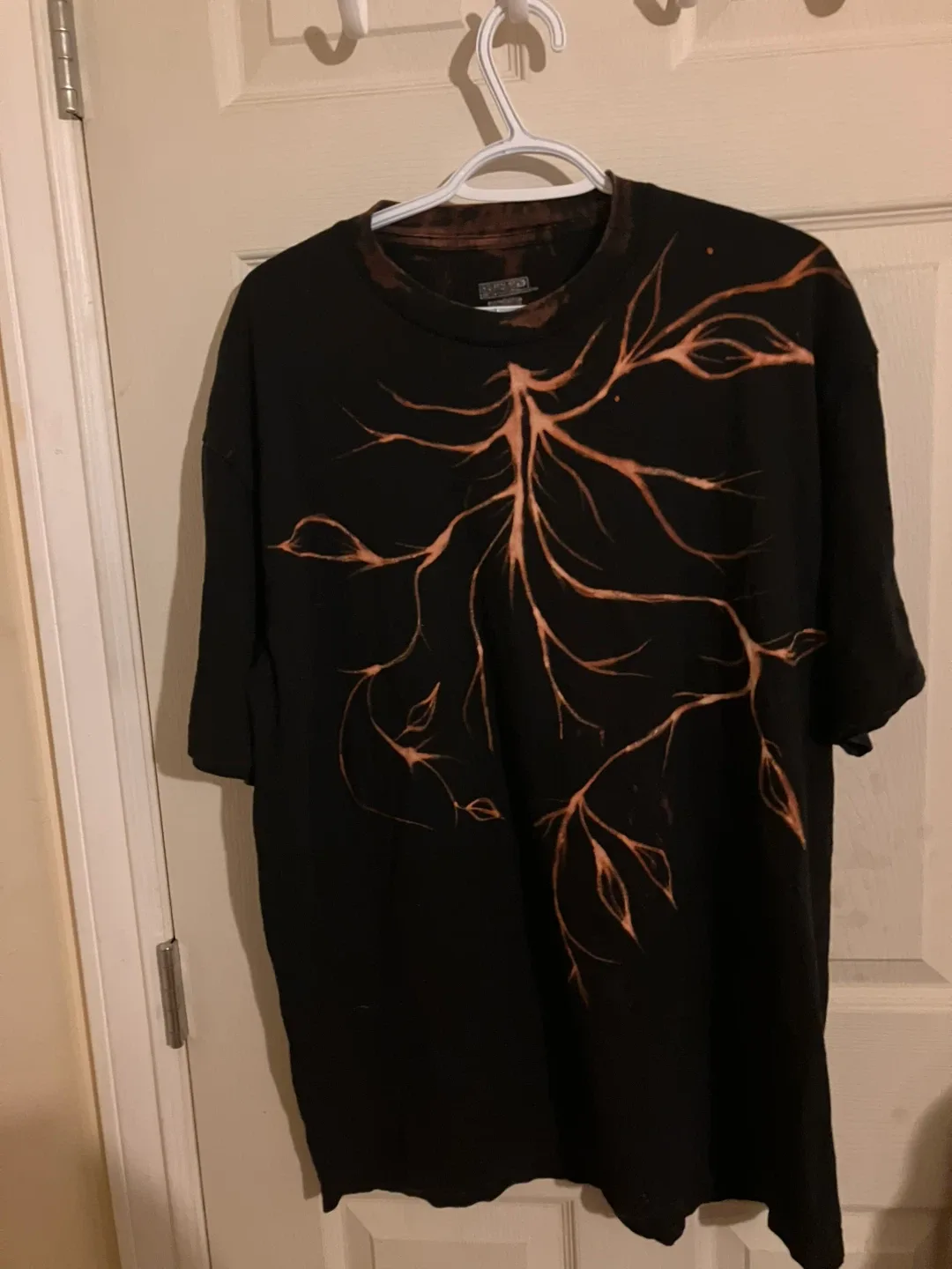 bleach-painted  shirt with unique leaf pattern image indicator(3)