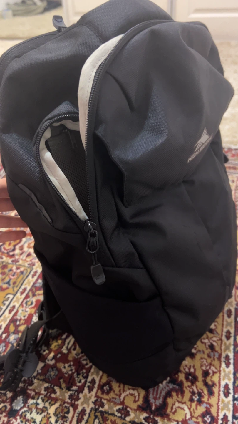 High Sierra Black Backpack - photo 2