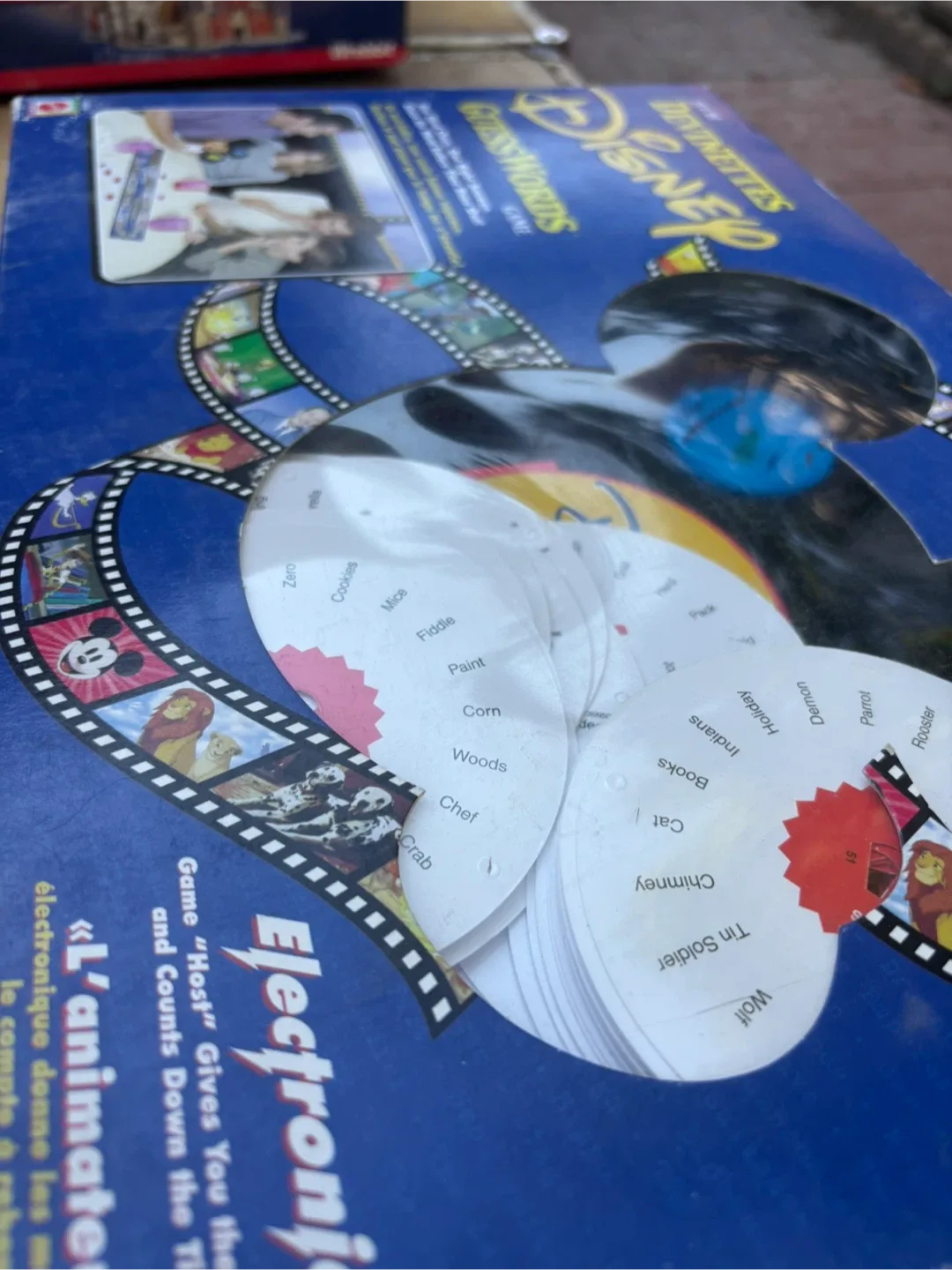 Disney Guesswords Game image indicator(4)