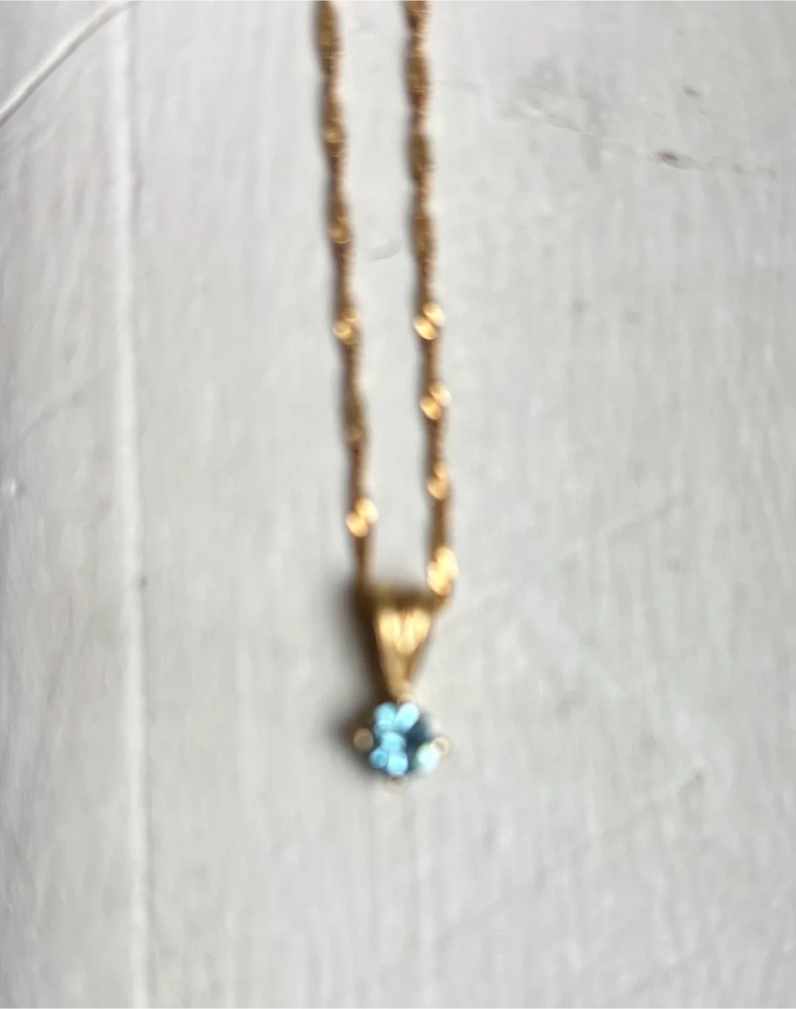 Costume jewelry Gold Colour Necklace with Blue Stone Pendant image indicator(2)