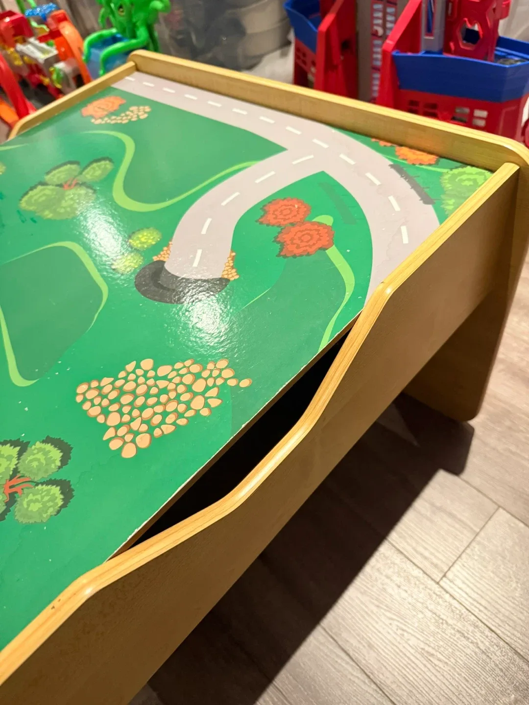 Kids Activity Table with Storage image indicator(4)