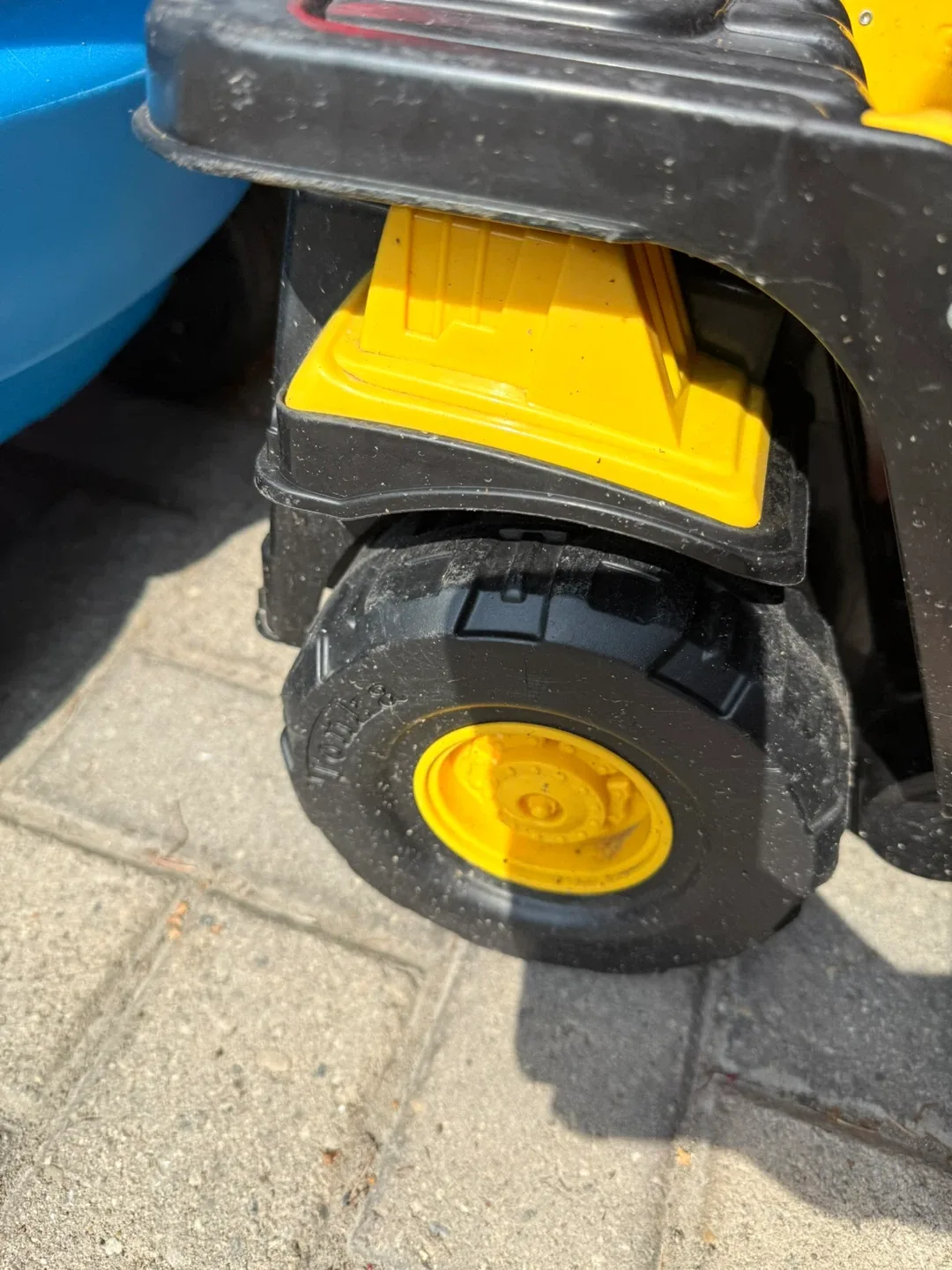 Tonka 952 Dump Truck image indicator(3)