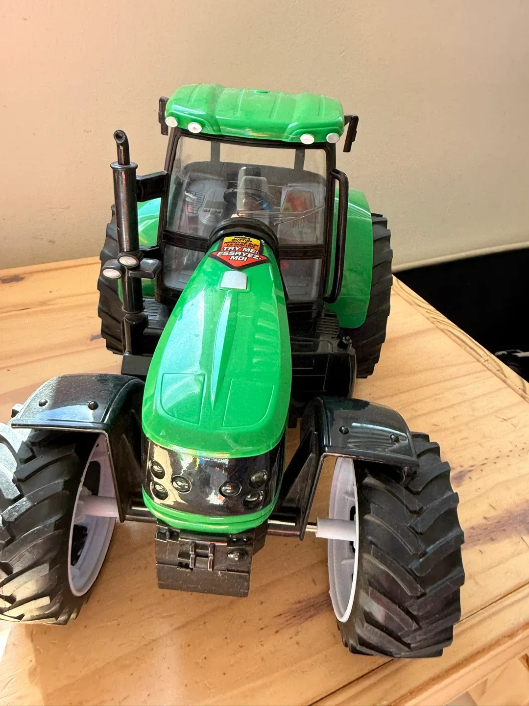 Toy State John Deere Tractor thumbnail