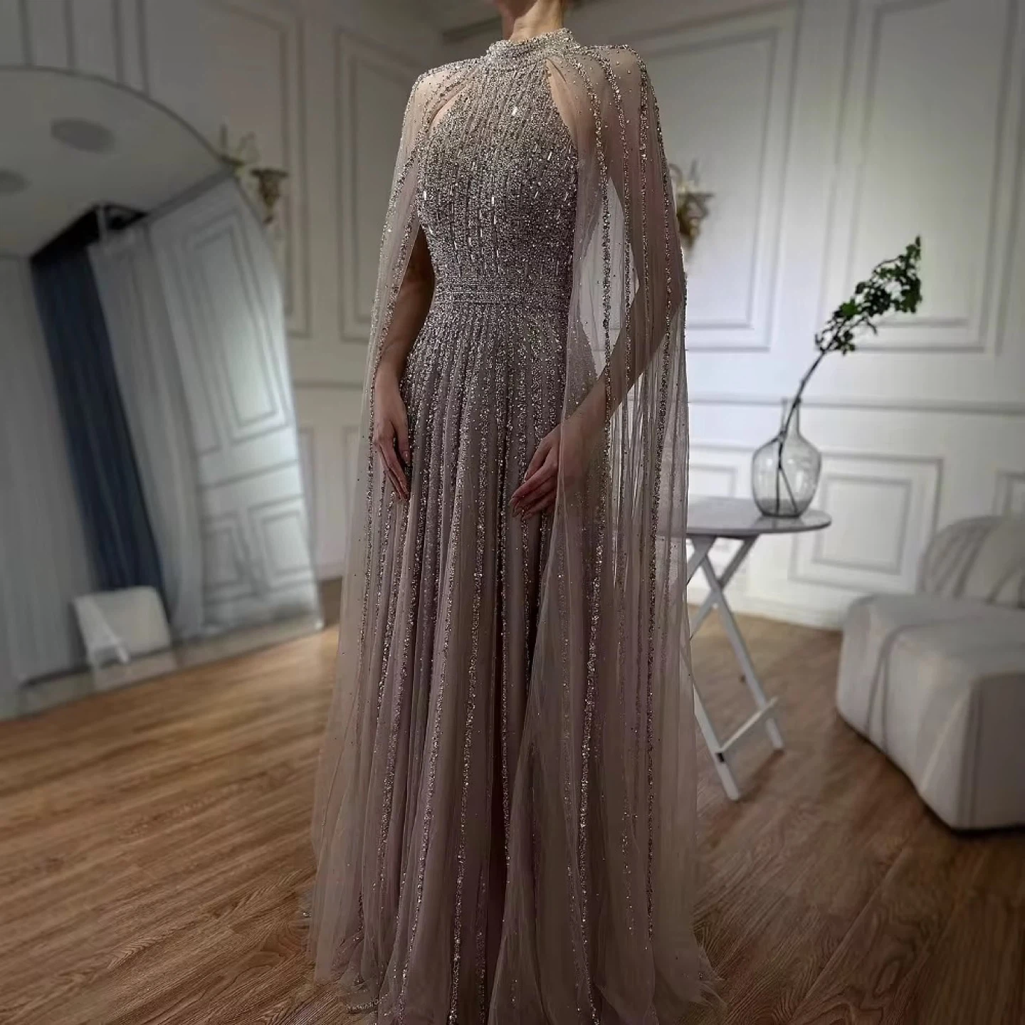 Elegant Silver Evening Gown - photo 3