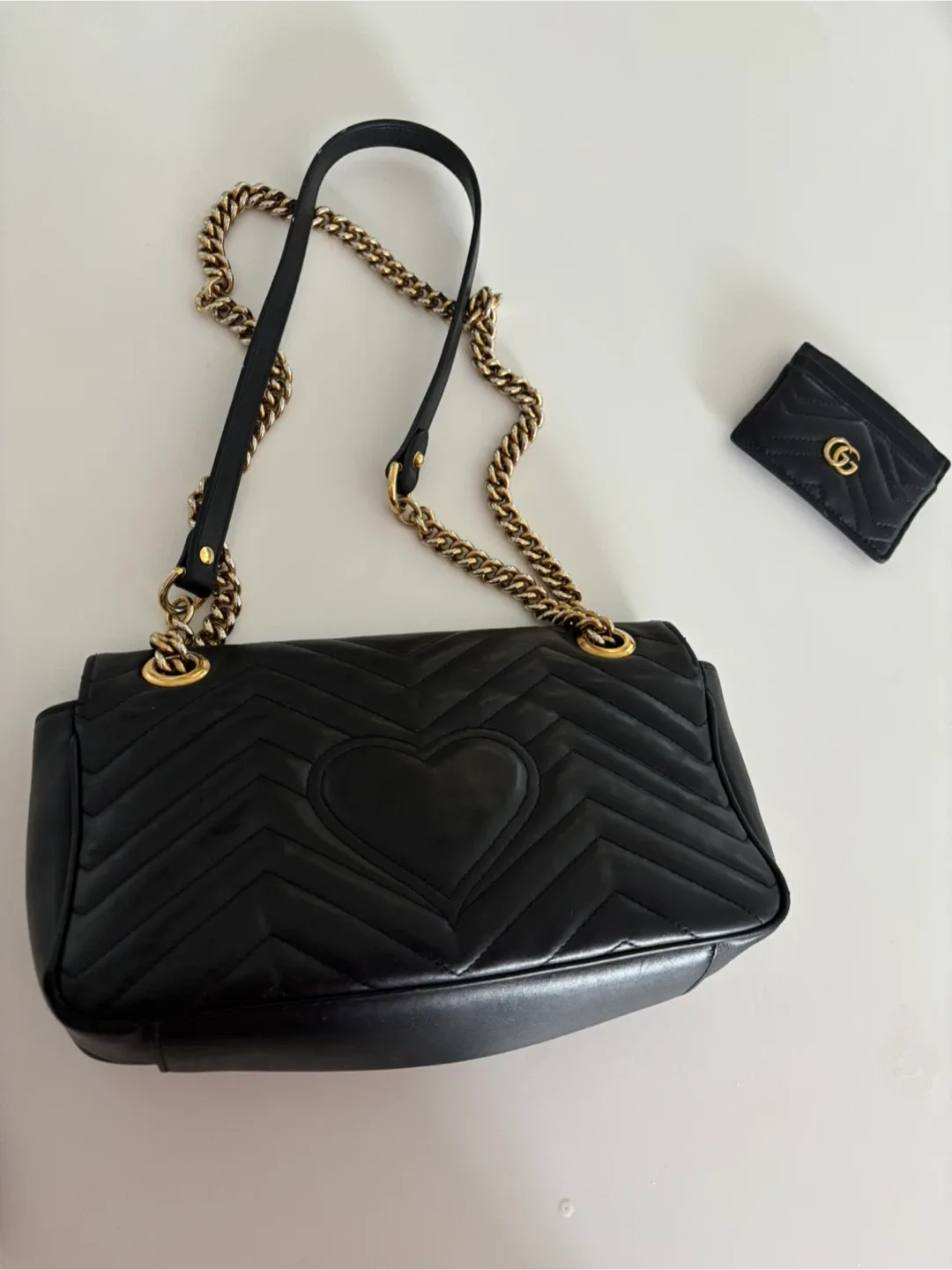 Gucci Marmont Black Leather Shoulder Bag with Card Holder image indicator(2)