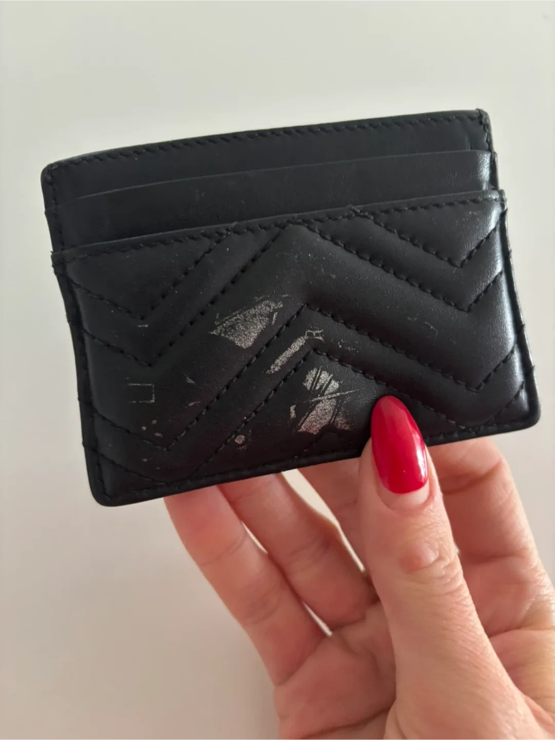 Gucci Marmont Black Leather Shoulder Bag with Card Holder image indicator(8)