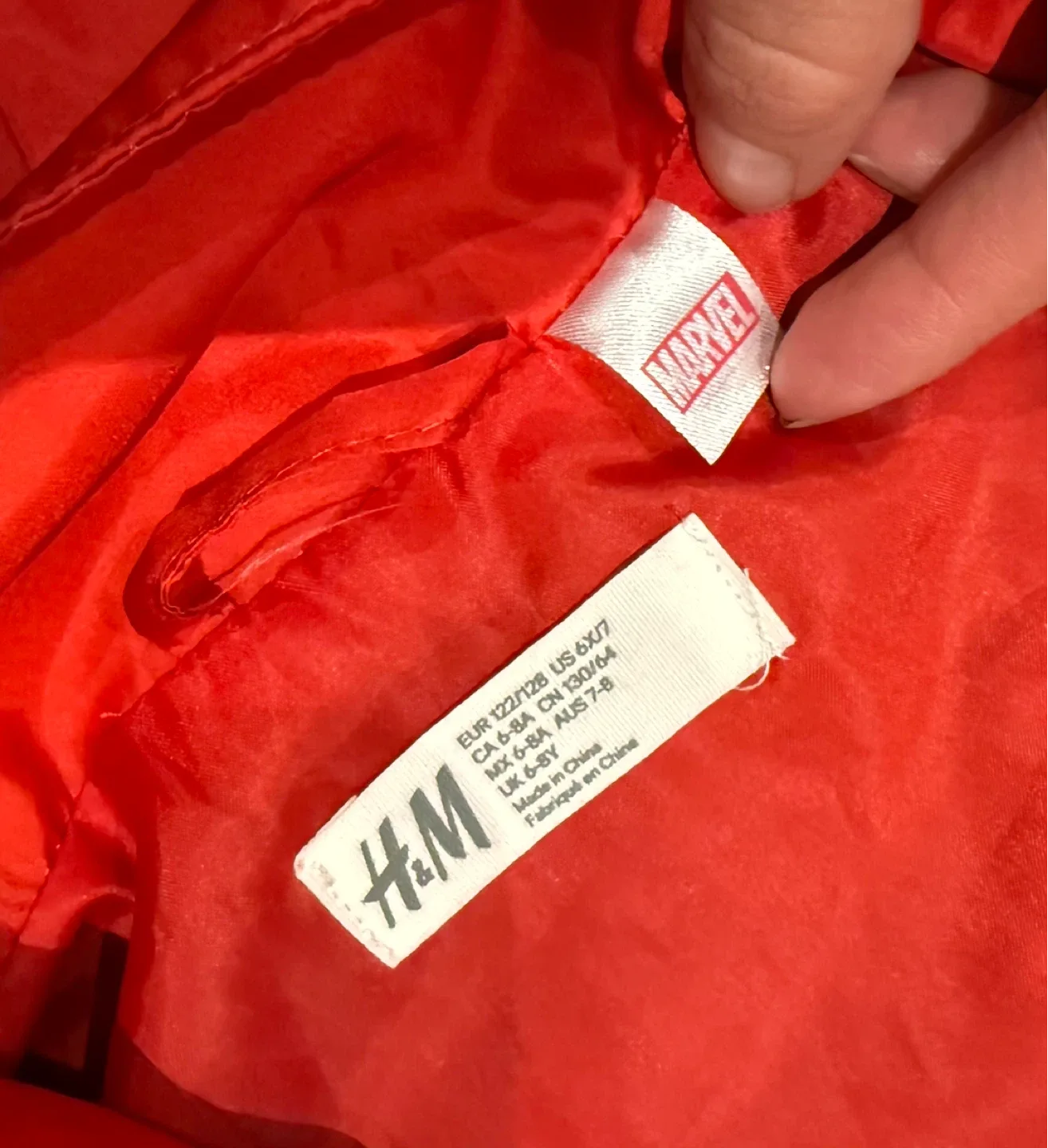 H&M Spiderman light Jacket with removable hoodie Size 6-8Y image indicator(5)