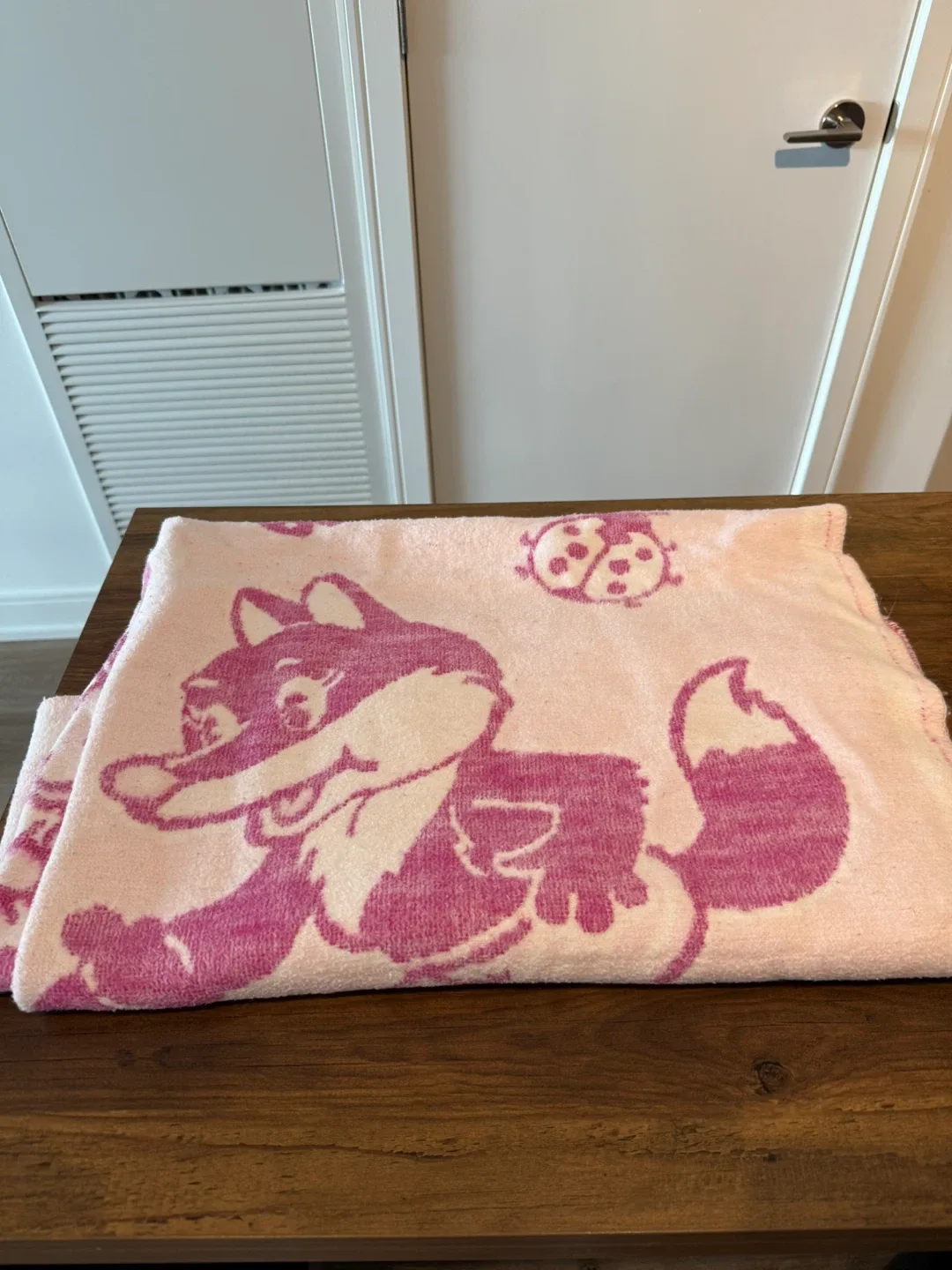 Pink Blanket with Fox Design image indicator(2)