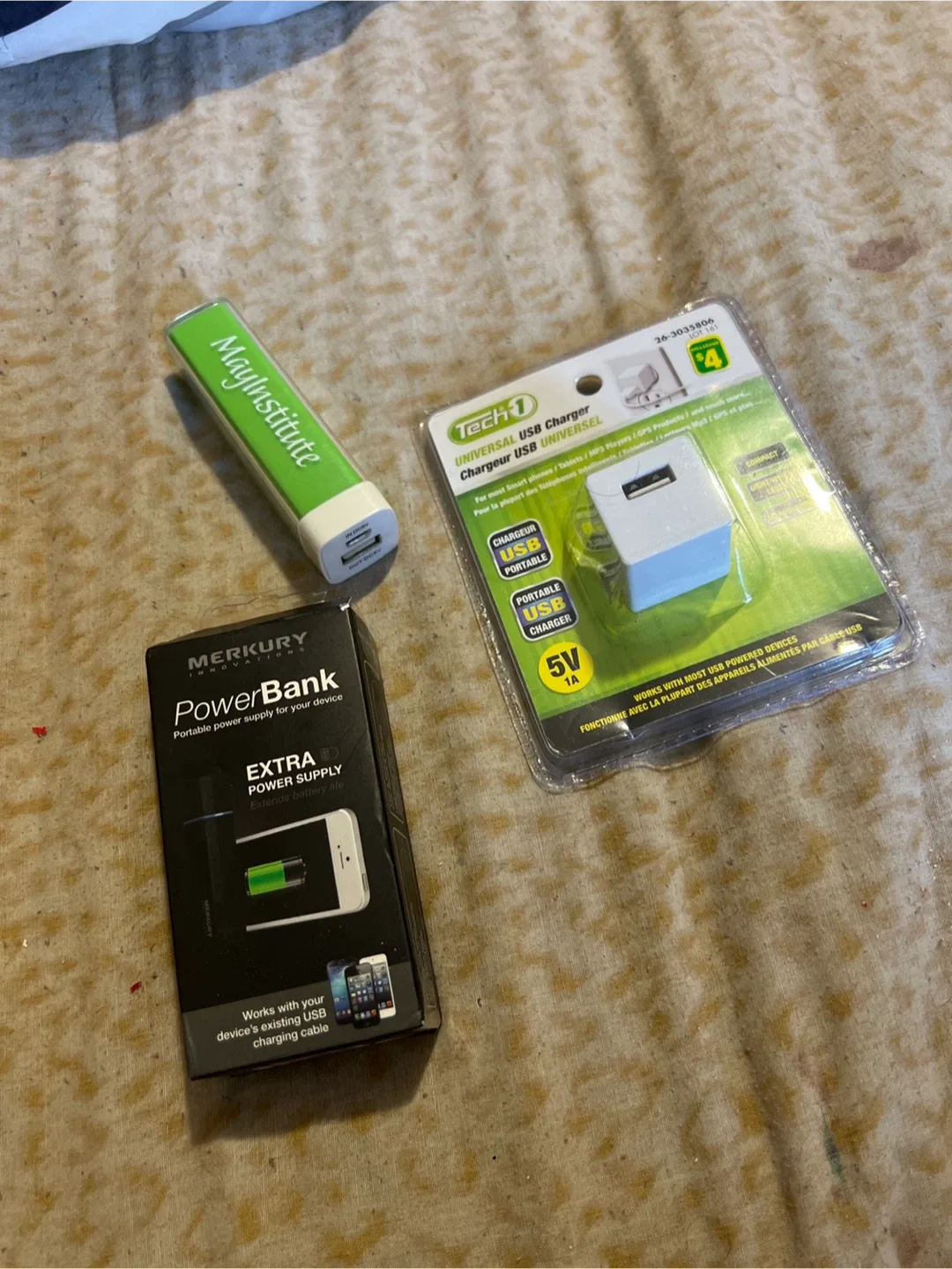 Merkury Power Bank & Tech 1 USB Charger thumbnail