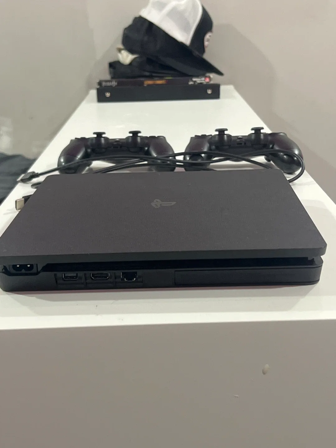 PlayStation 4 Slim with 2 Controllers image indicator(2)