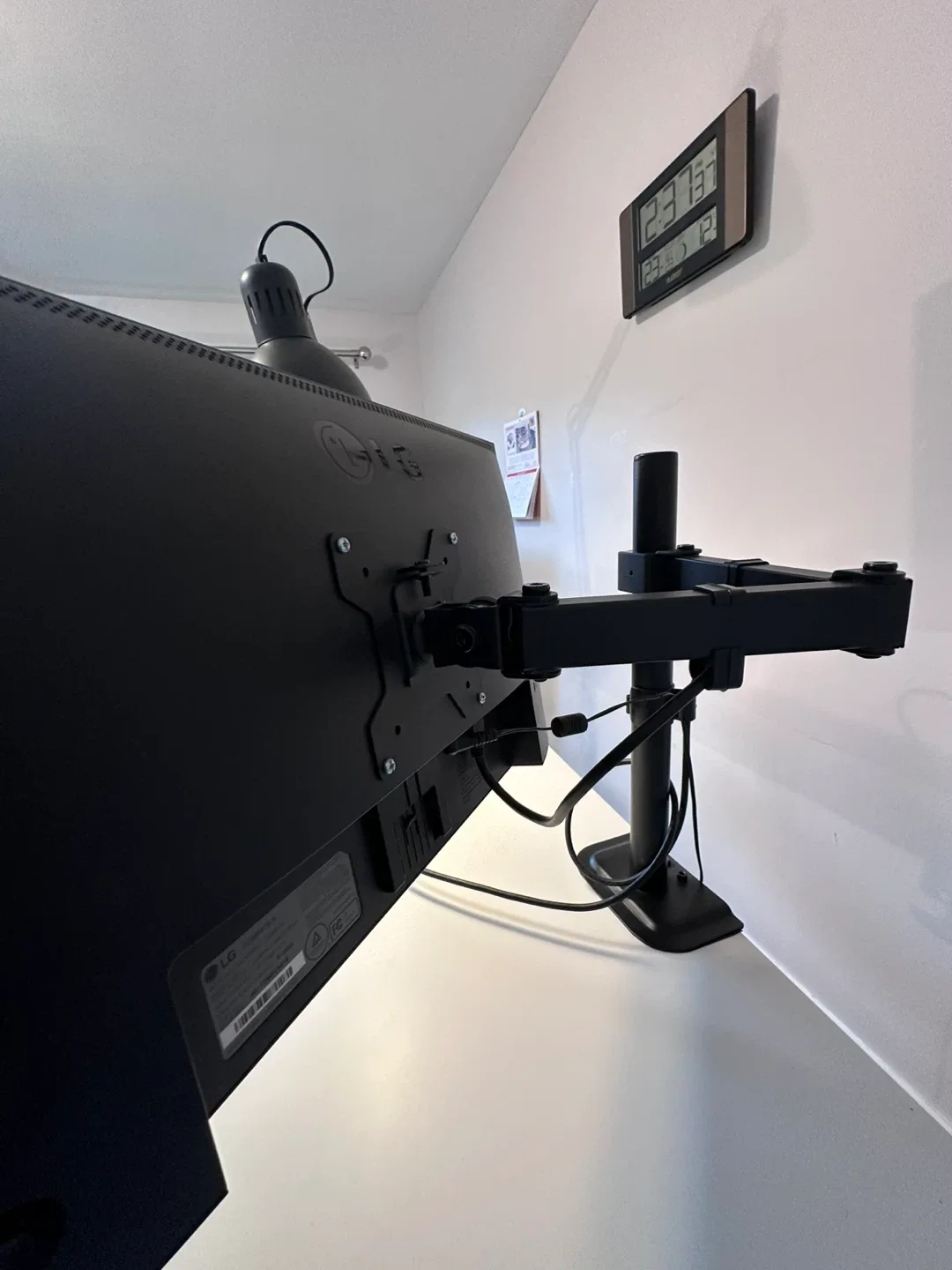 LG 22MR41S-B 22" Monitor 100Hz image indicator(2)