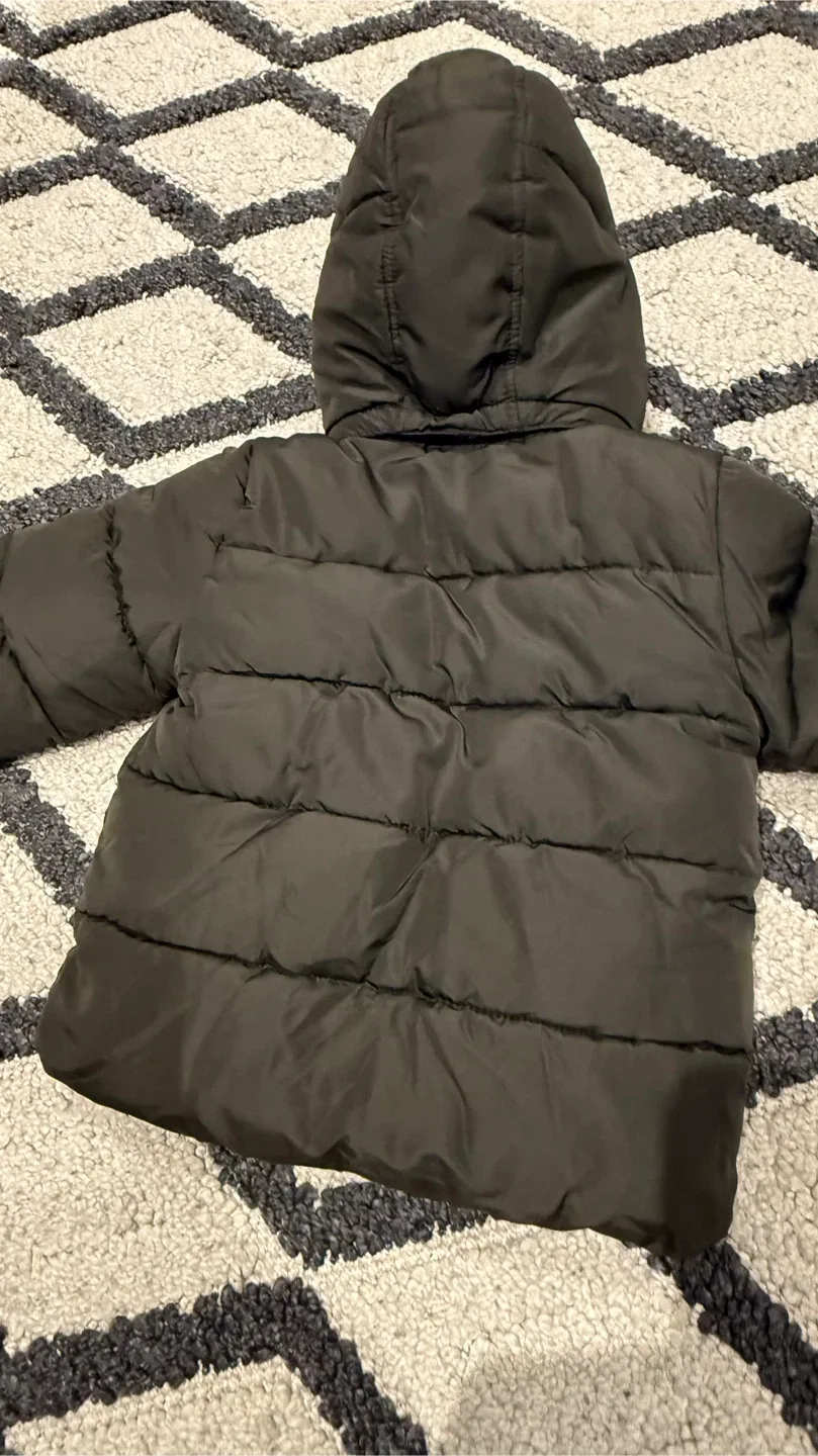 H&M Kids Puffer Jacket - Size 1.5-2Y image indicator(2)
