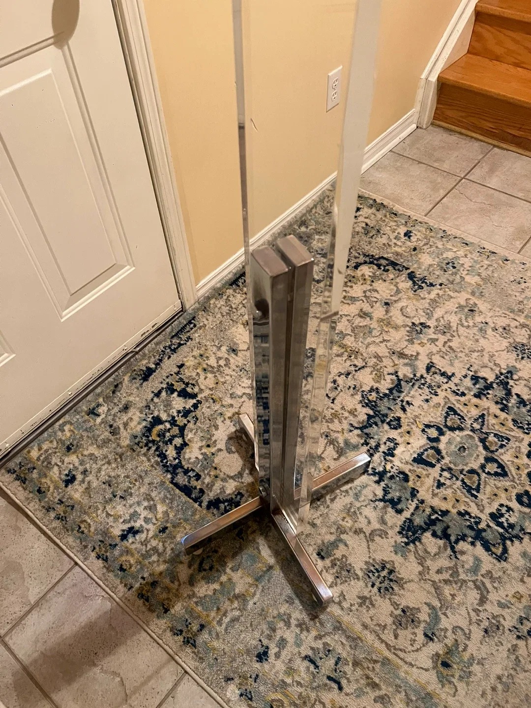 Acrylic Coat Rack Stand image indicator(3)