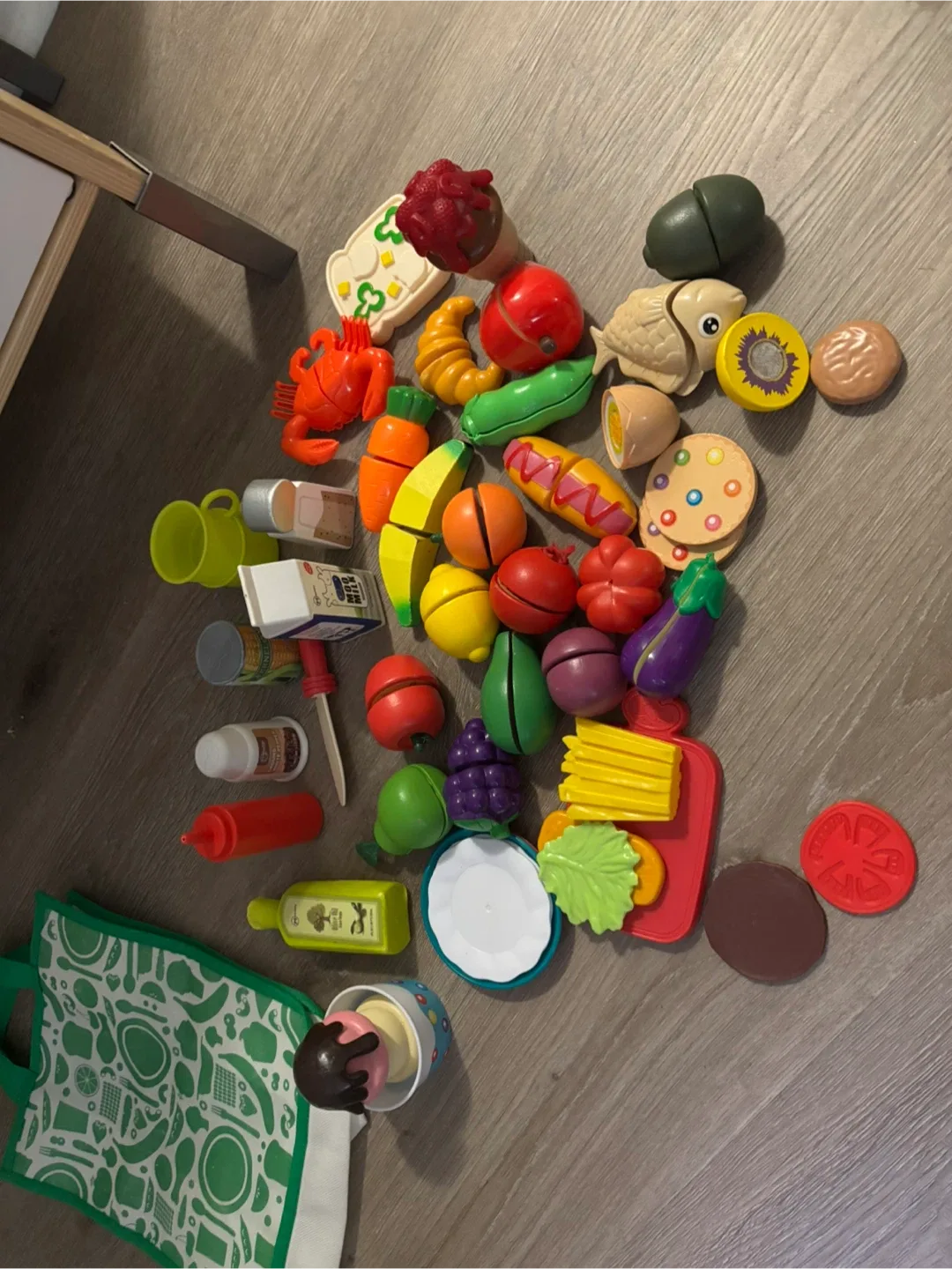 Kids Play Kitchen & Food Set image indicator(5)