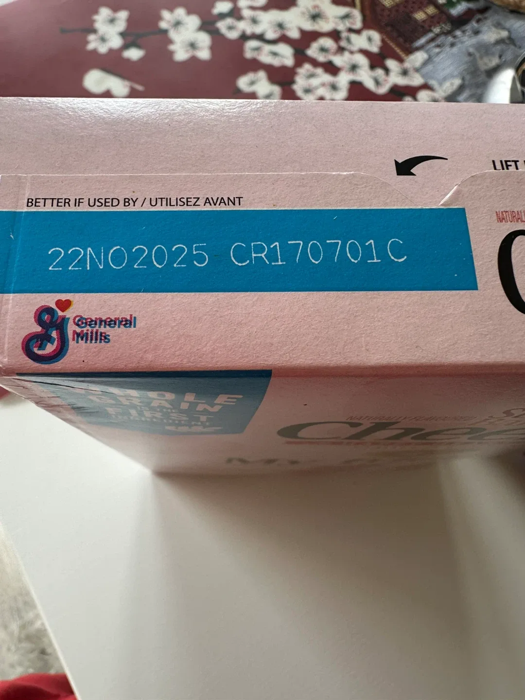 Strawberry Banana Cheerios with Happy Heart Shapes image indicator(2)