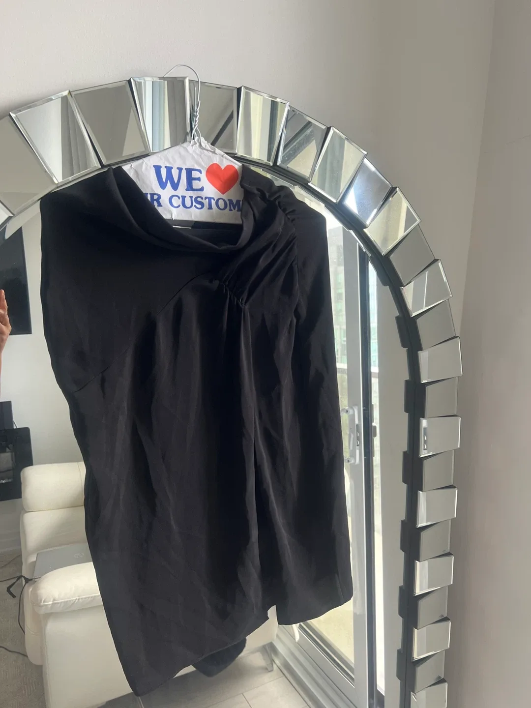 Black Skirt image indicator(2)