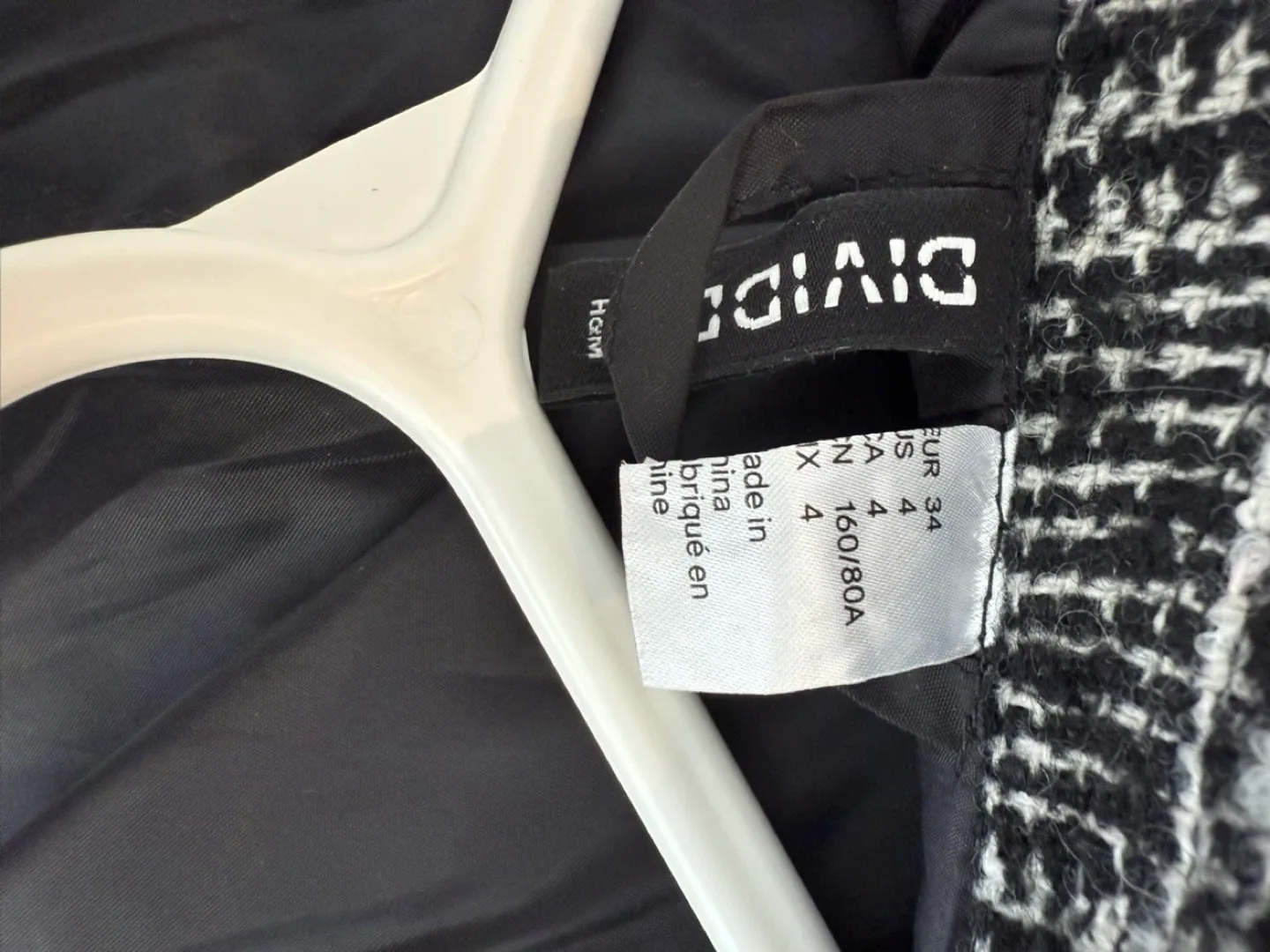 H&M Divided Plaid Blazer - Size US 4 image indicator(3)