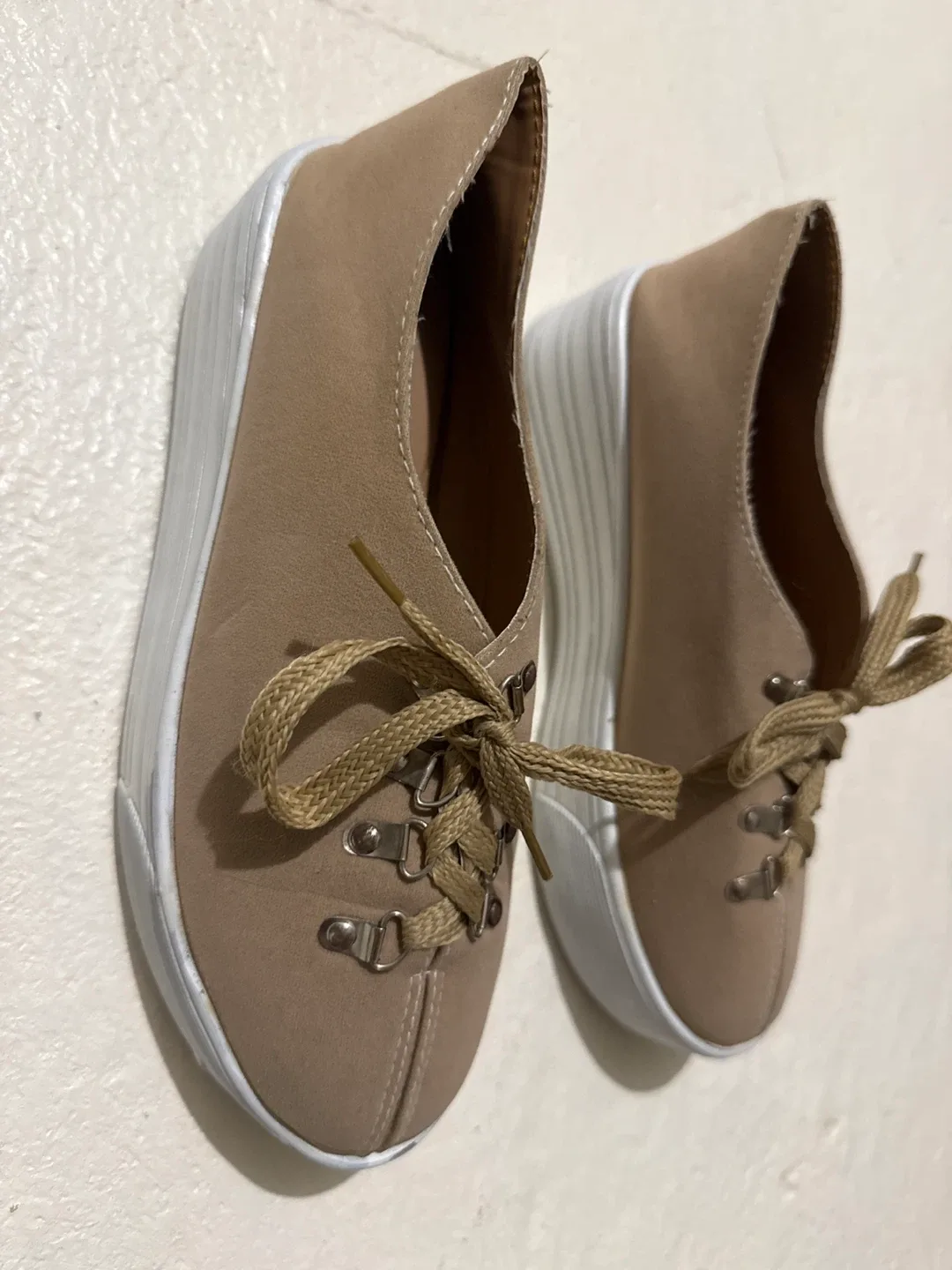 Beige Lace-Up Shoes image indicator(2)