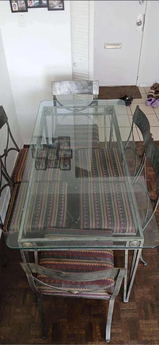 Glass Top Dining Table with 6 Chairs image indicator(2)