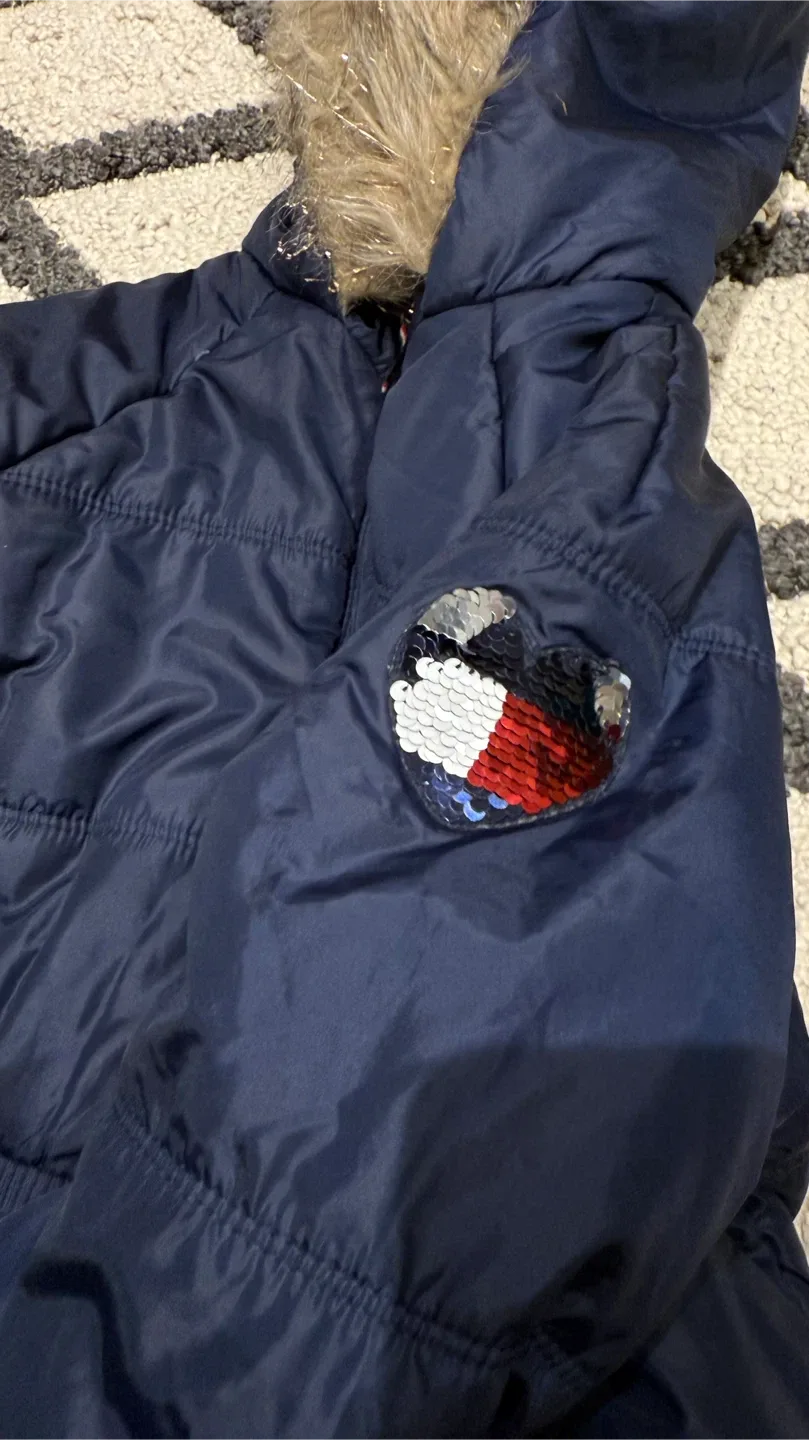 Tommy Hilfiger Girls' Puffer Coat - Size L (12/14) image indicator(3)