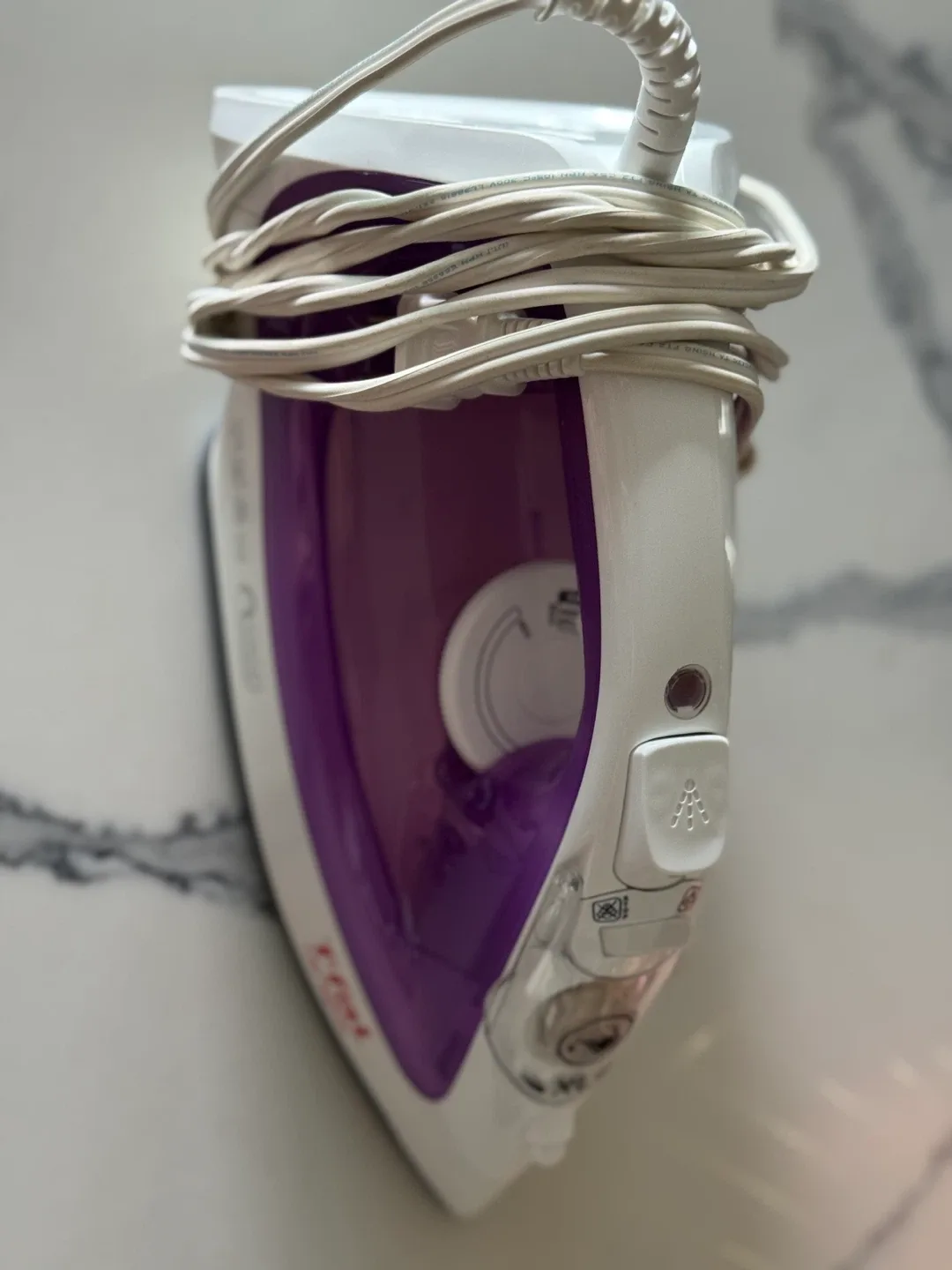 T-fal Ultraglide Iron - Purple & White image indicator(3)