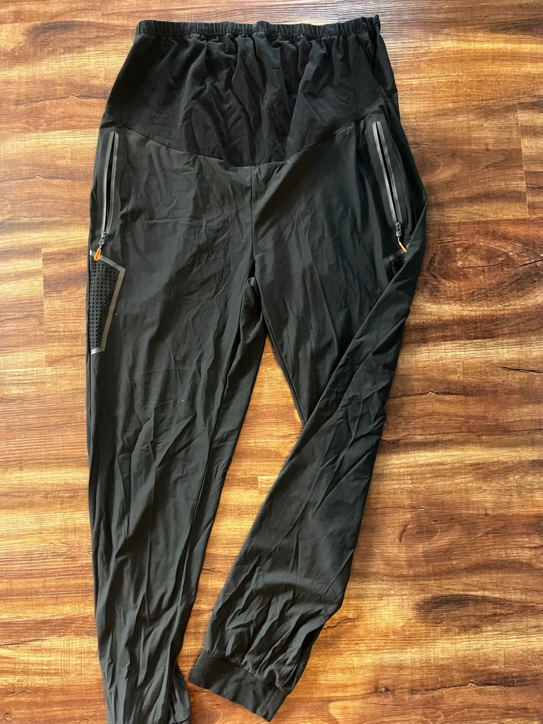 Maternity Active Wear Bundle image indicator(3)