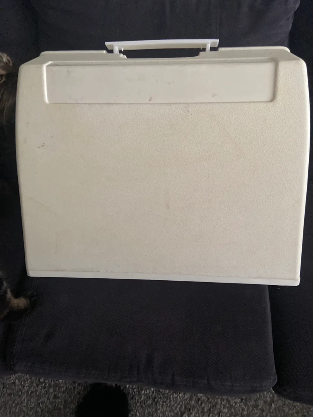 Vintage Knitting Machine Case image indicator(2)