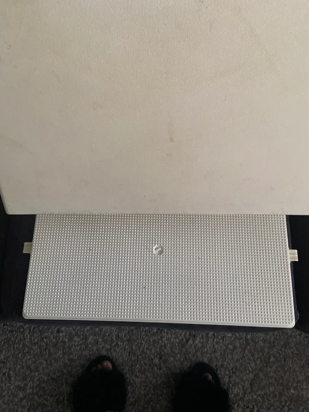 Vintage Knitting Machine Case image indicator(3)