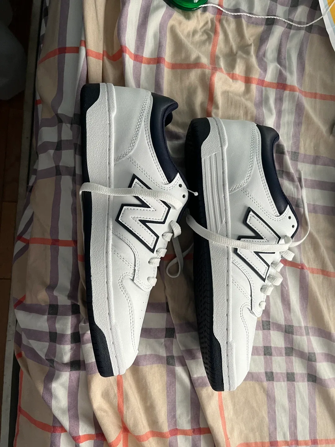 New Balance 480 White/Navy Shoes image indicator(2)