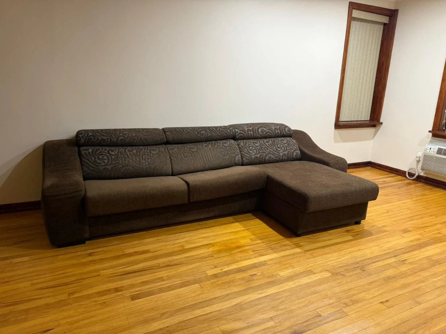 Brown Sectional Sofa Couch image indicator(2)