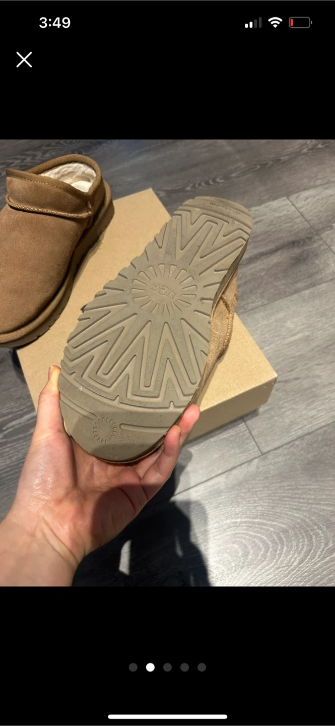 UGG Tasman Slipper - Size 6 - photo 2