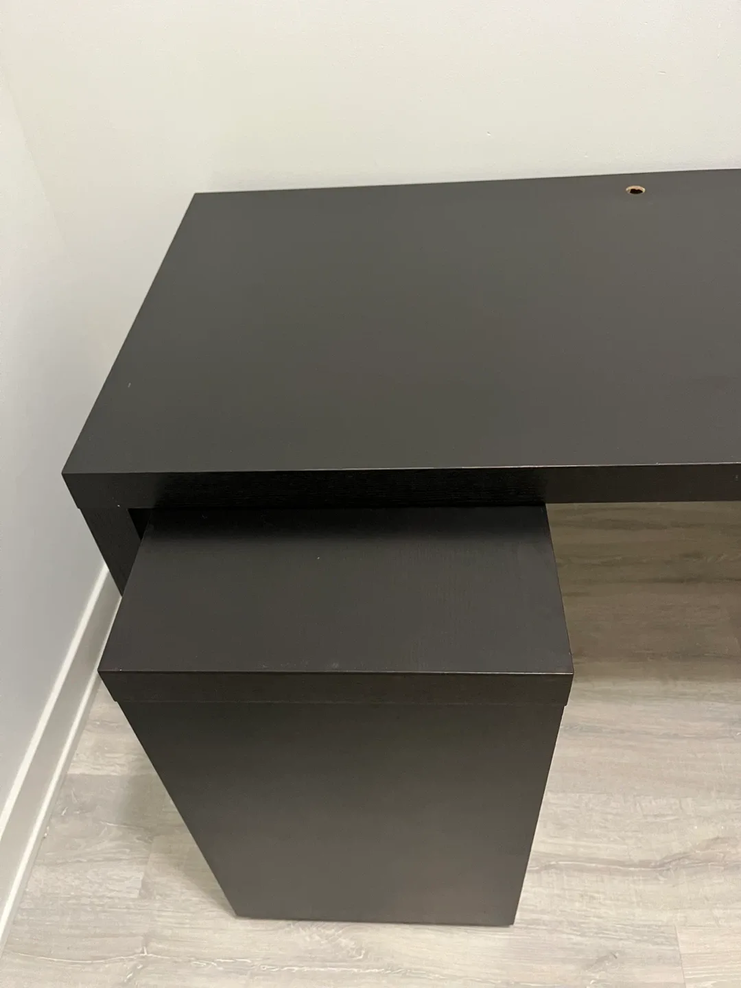 Ilea MALM Black pull out L-Shaped Desk image indicator(3)