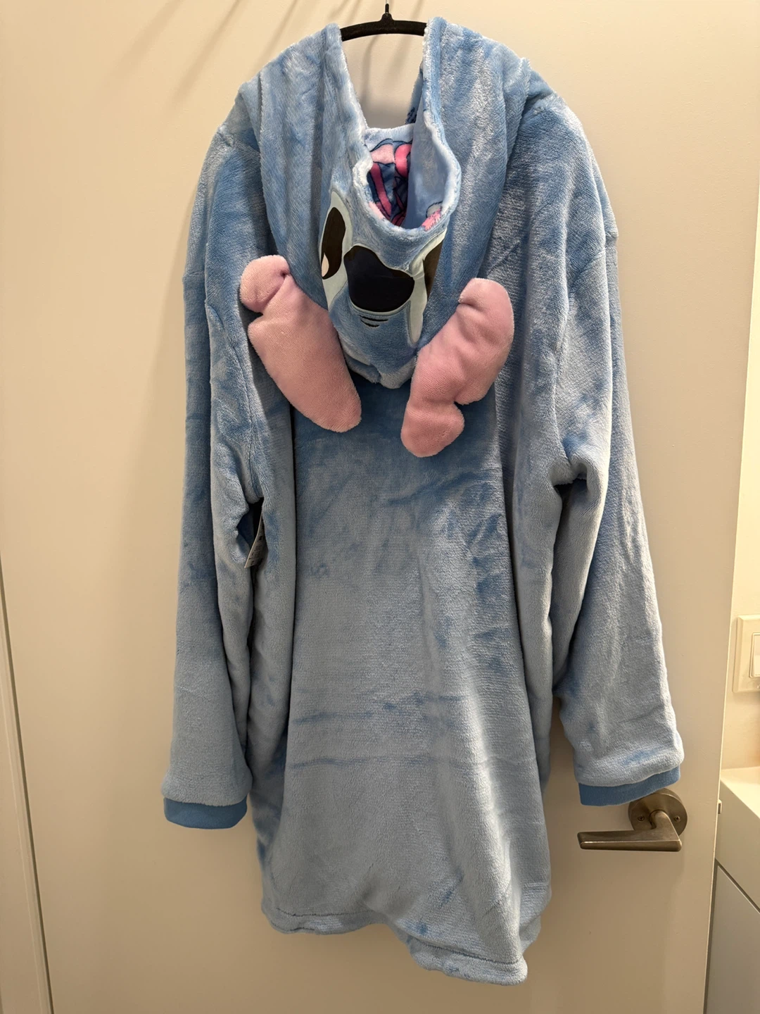 New Disney Stitch Hooded Blanket size XL - photo 3