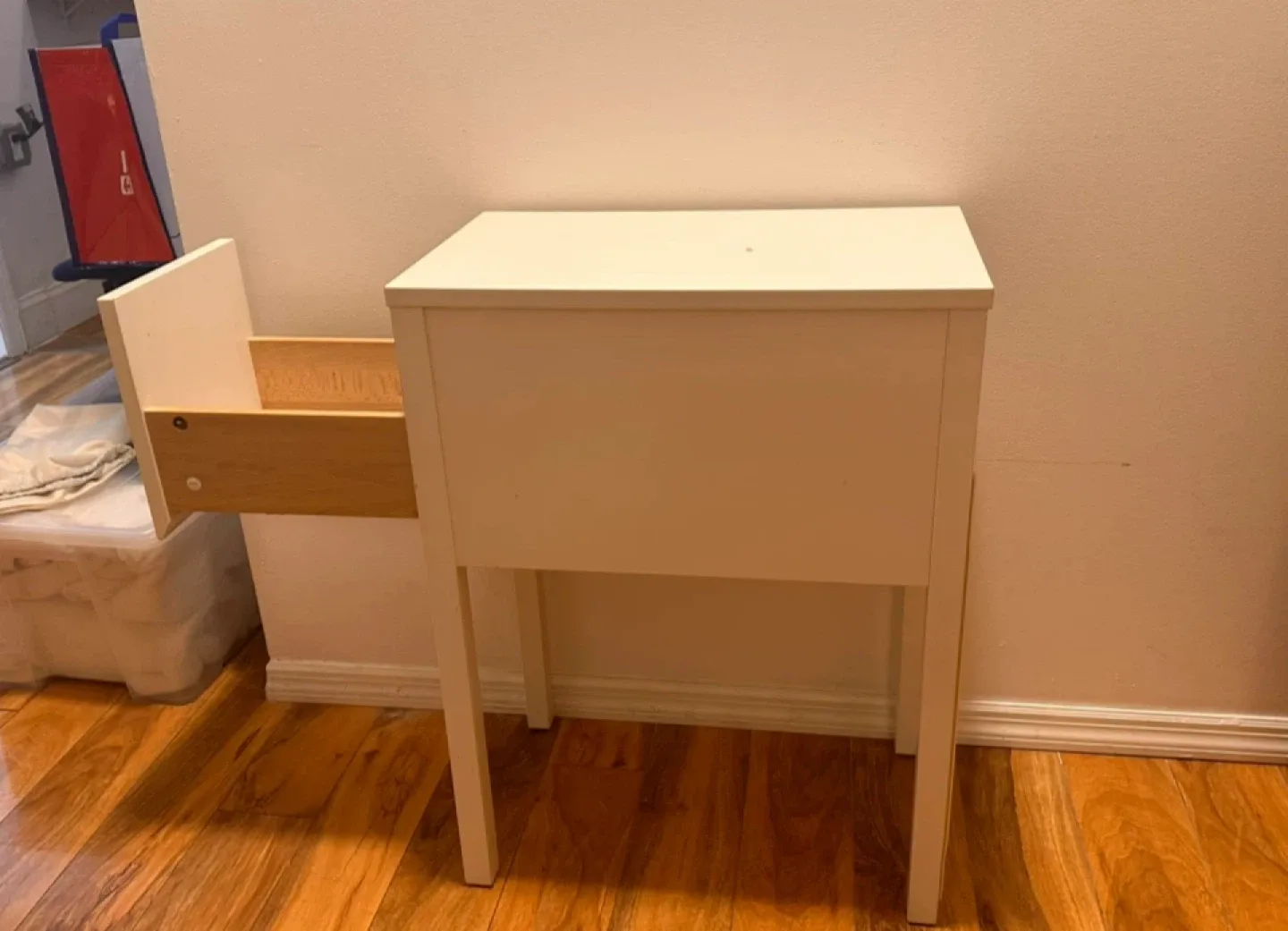 White Bedside Table with Drawer image indicator(3)