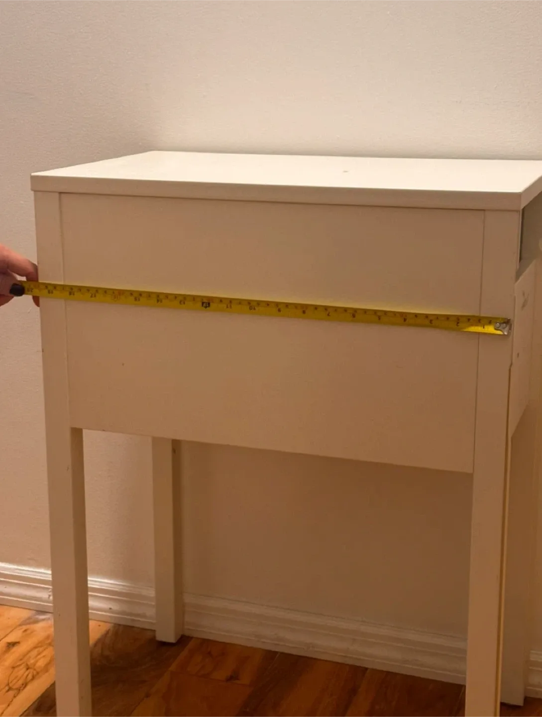 White Bedside Table with Drawer image indicator(2)