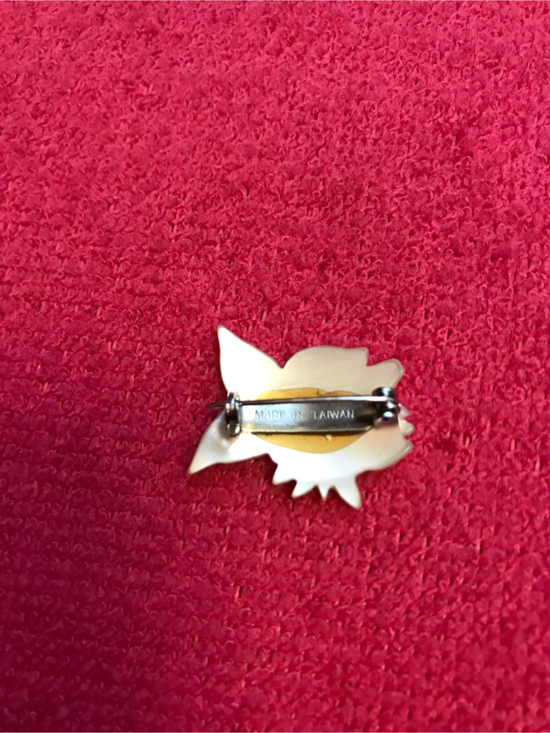 Vintage Hand Carved Mother of Pearl Owl Pin Brooch - photo 2