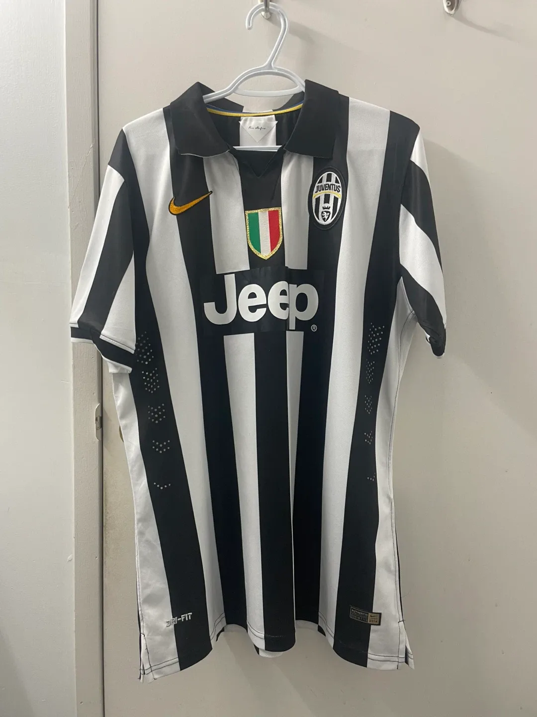 Juventus Pogba Jersey 2014/15 image indicator(2)