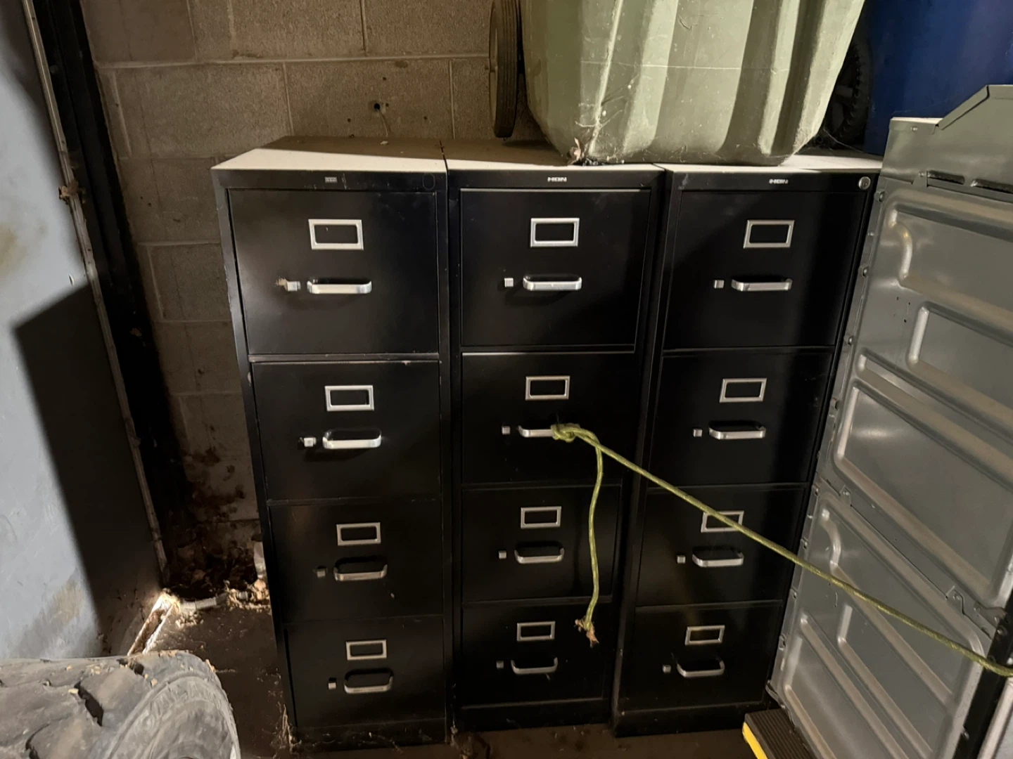 Black office file cabinet - photo 2