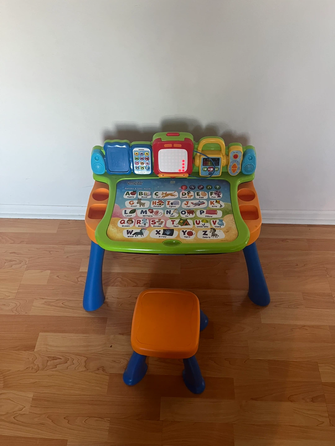 VTech Touch and Learn Activity Desk