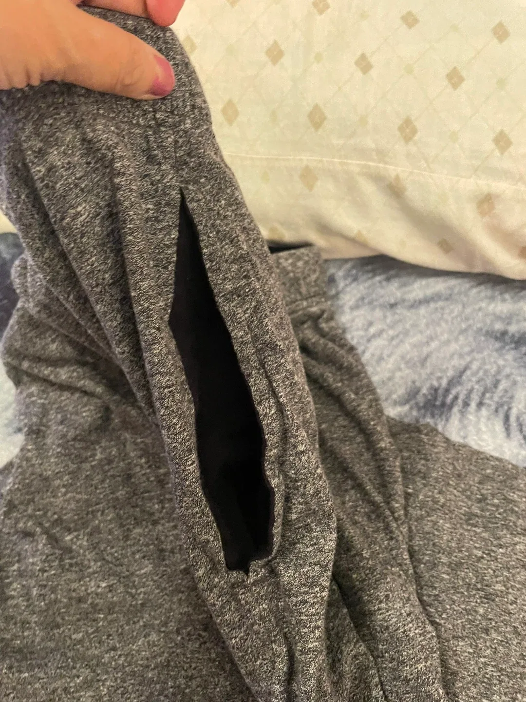 Hanes Men's Grey Pajama Pants - Size Grand image indicator(4)