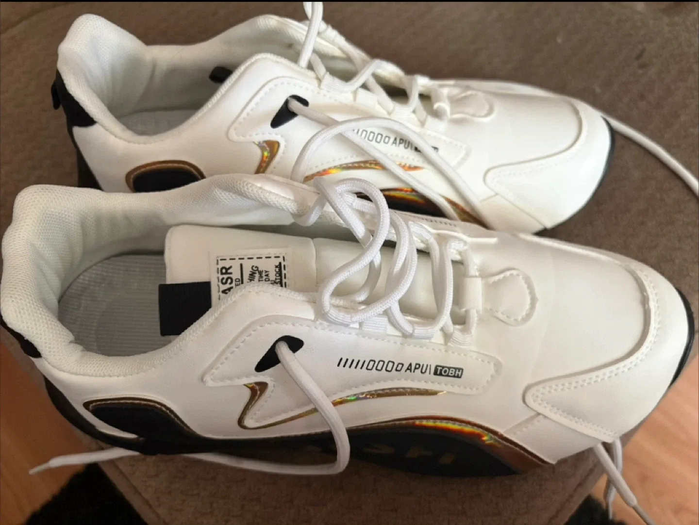 APU TOBH White gold  Black Sneakers size 12 image indicator(2)