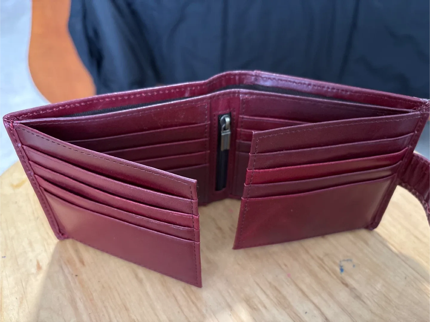 Burgundy Leather Wallet image indicator(3)