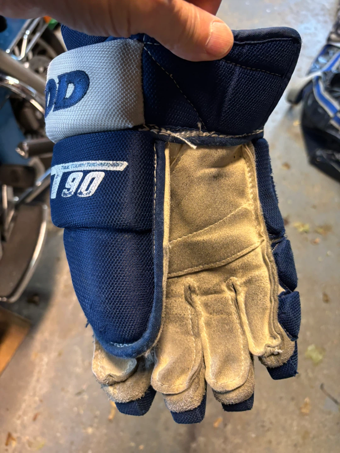 R-Wood T90 Hockey Glove maple leaf blue - photo 4