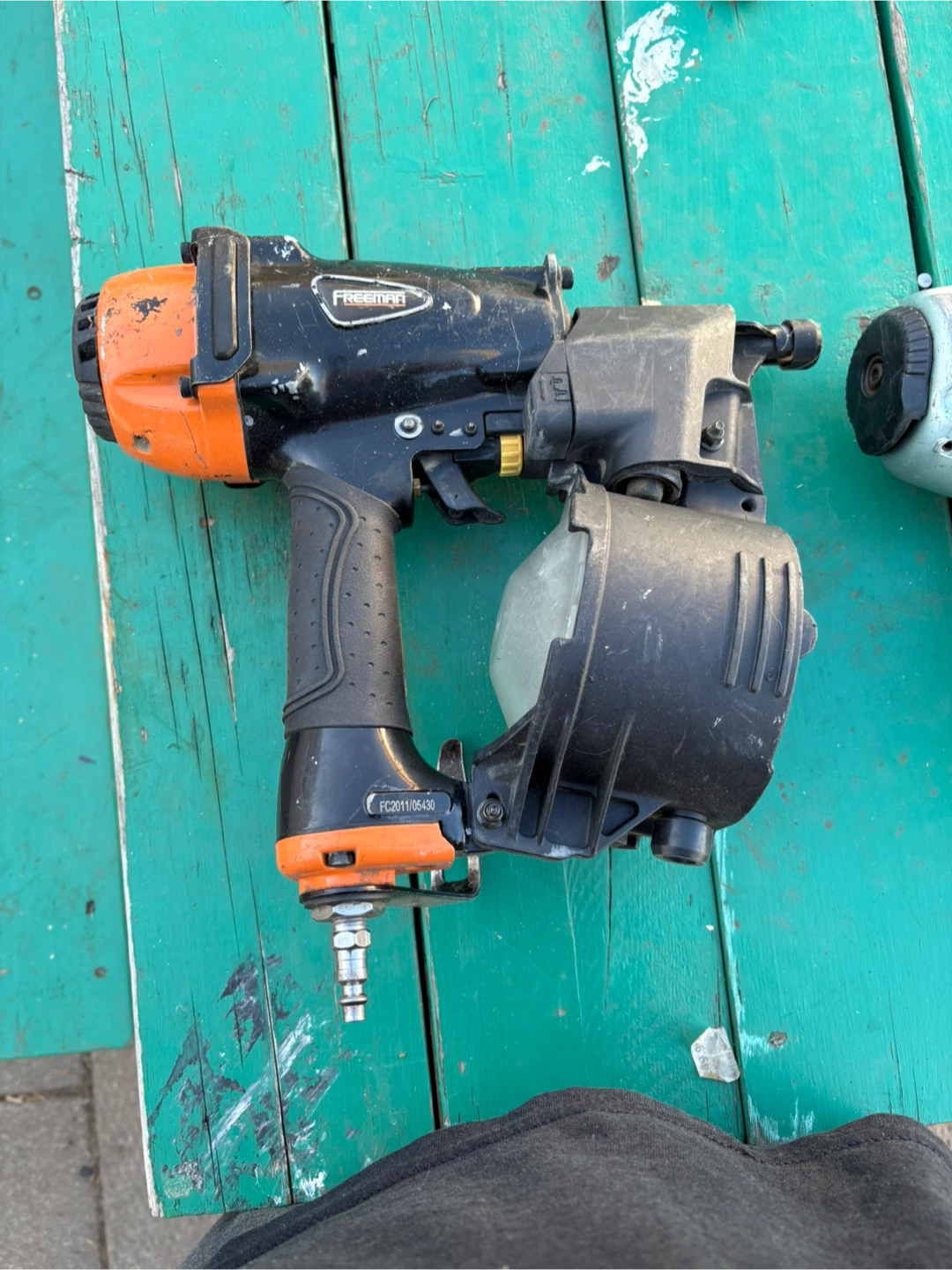 Metabo NV65AH2 & Freeman Pneumatic Nailers - photo 2