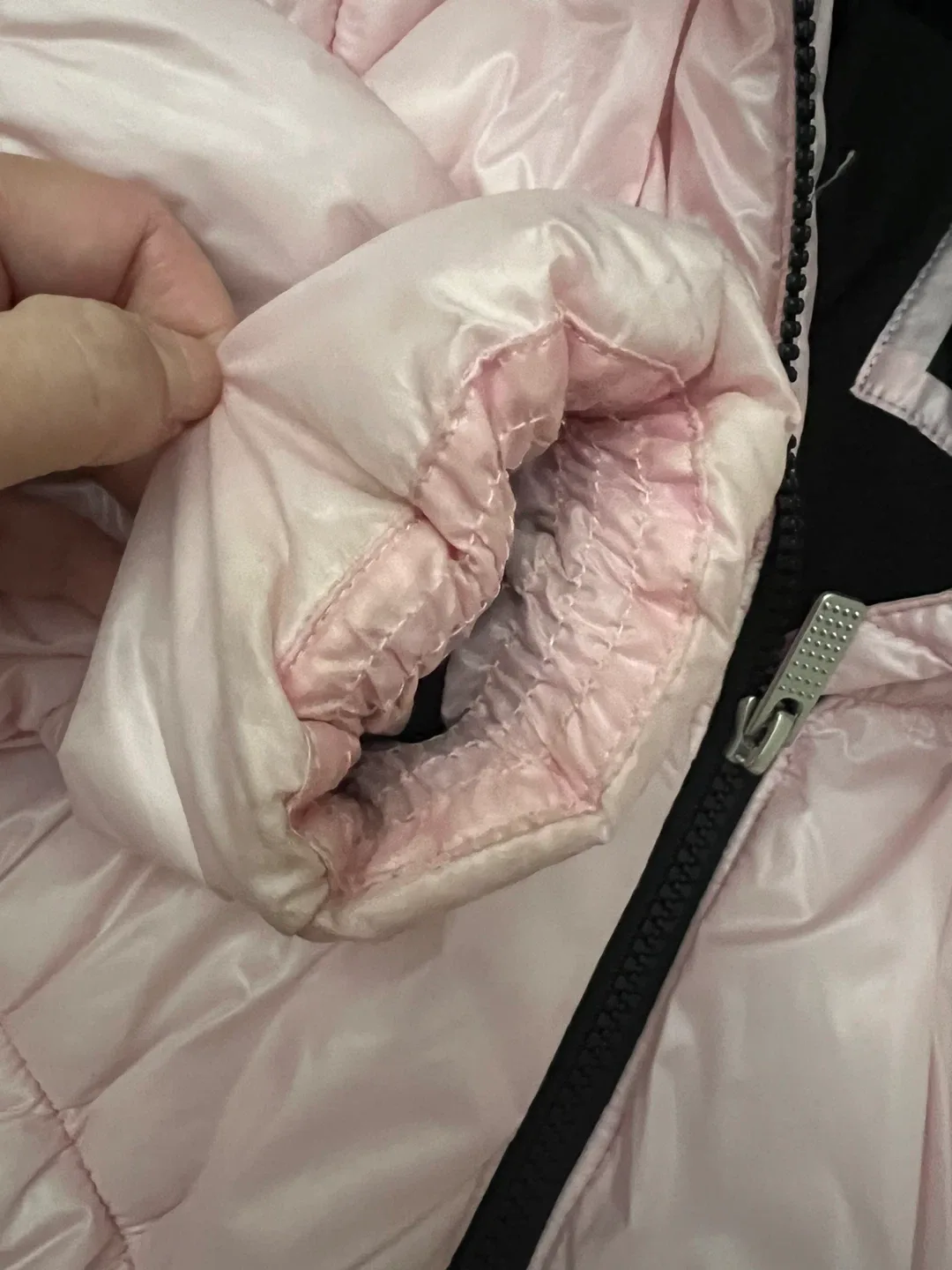 Nike Puffer Jacket - Size 6X (6-7 yrs) image indicator(4)